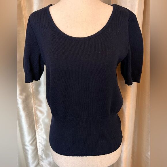 St. John Women's Navy Blue Knit Short Sleeve Top EUC XS FA07=Fall 2007 Collectio - Picture 1 of 9